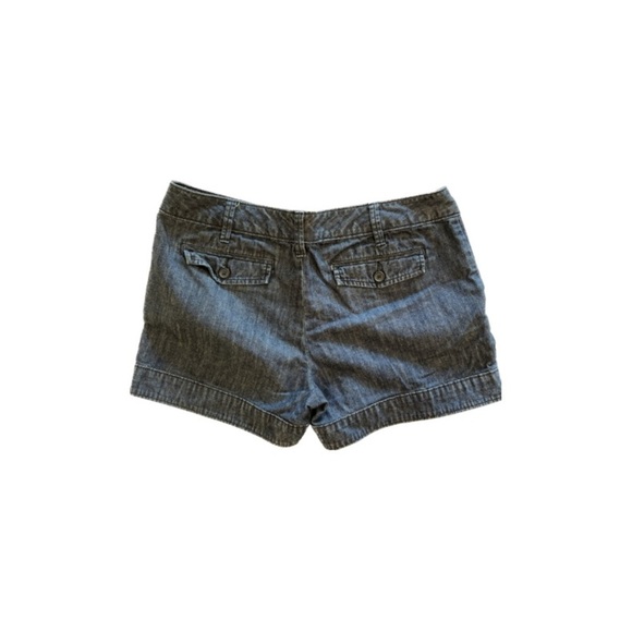 Women’s Gap Shorts | Size 8 | EUC - Picture 2 of 3